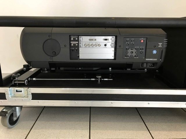 Christie LX 1500 Videobeamer