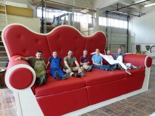 Riesiges Sofa