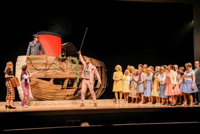 Holzschiff aus „Zar und Zimmermann“