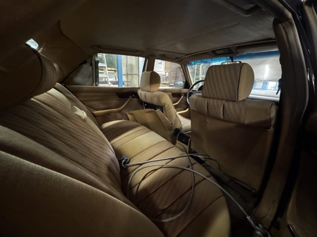 Mercedes Benz